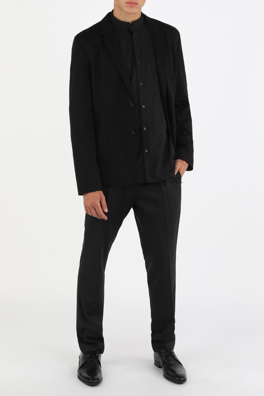 חולצה מכופתרת שחורה בגזרת אקסטרה סלים